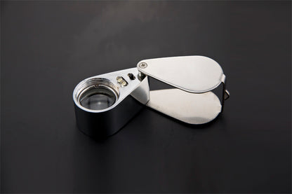 Mini Illuminated Loupe 30X / Magnifier with LED Lights