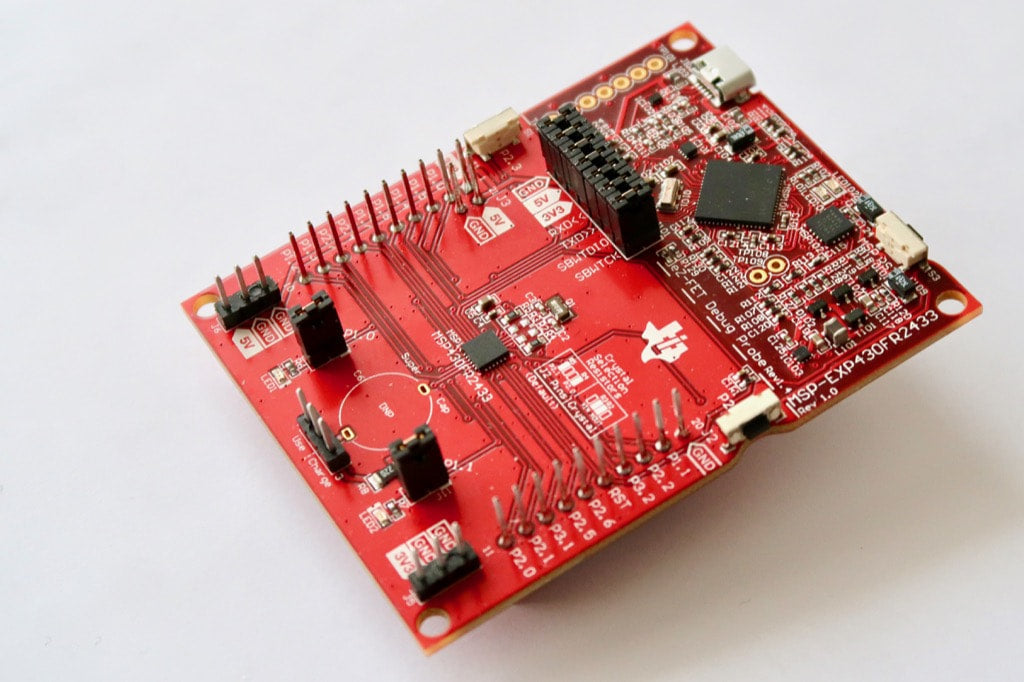 MSP430FR2433 LaunchPad™ Development Kit